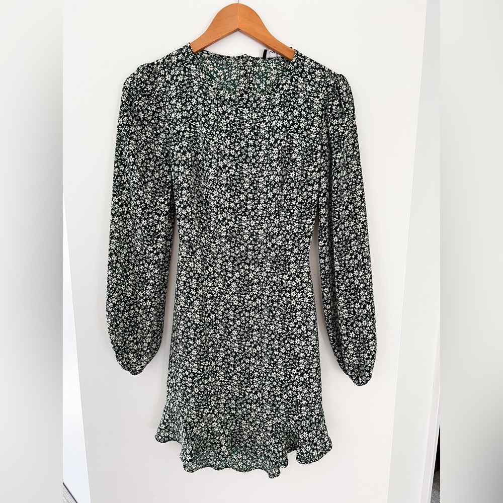 Lulus Green Floral Open-Back Dress with Buttons